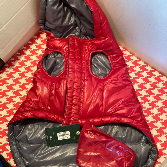 G.H. Bass & Co.. Reversible Dog Puffer Coat - Picture 2 of 4